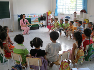 Học chữ trước tuổi: Phụ huynh đừng gây sức ép cho con